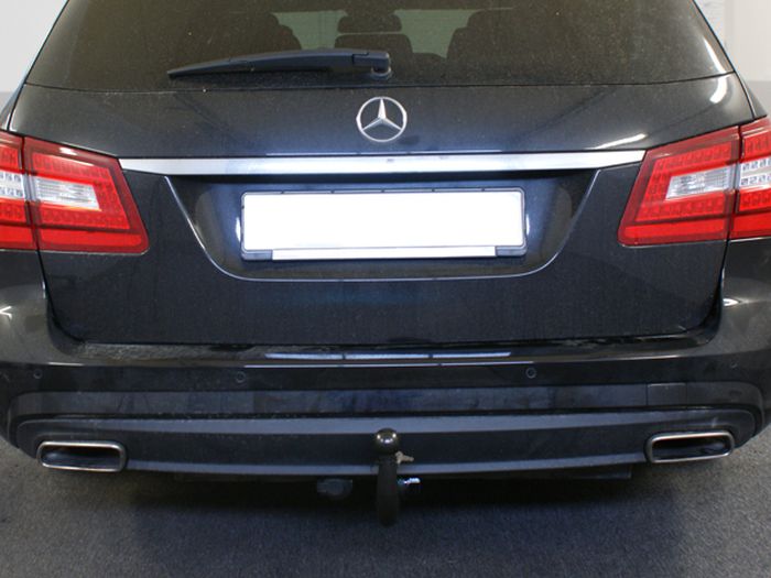Anhängerkupplung für Mercedes E-Klasse Kombi W 212, spez. m. AMG Sport o. Styling Paket, nicht Erdgas 2009-2011 - V-abnehmbar